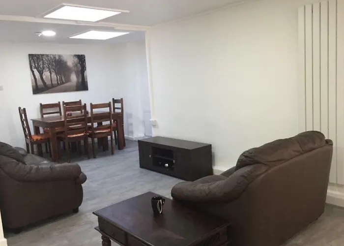Sama\'S Stylish Hotel Room 4